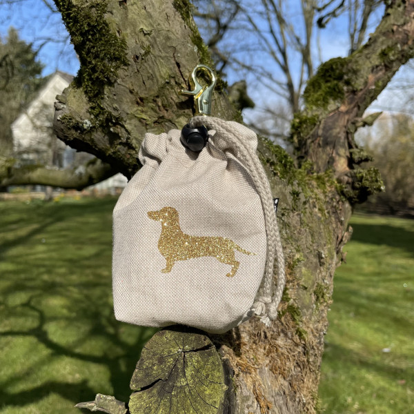 Yummy Bag shorthaired Dachshund Gold