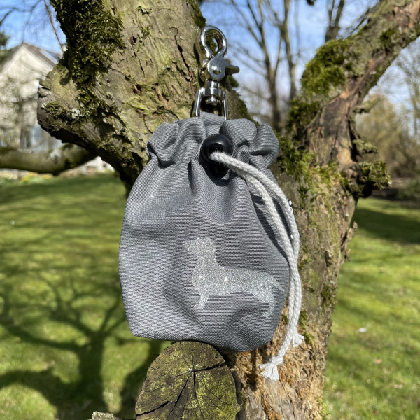 Yummy Bag shorthaired Dachshund Silver